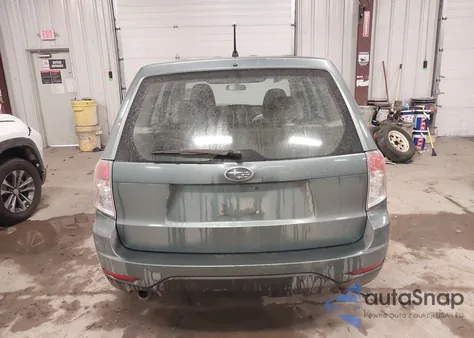 2009 Subaru Forester 2.5X из США, поврежденный, VIN JF2SH61629H752564